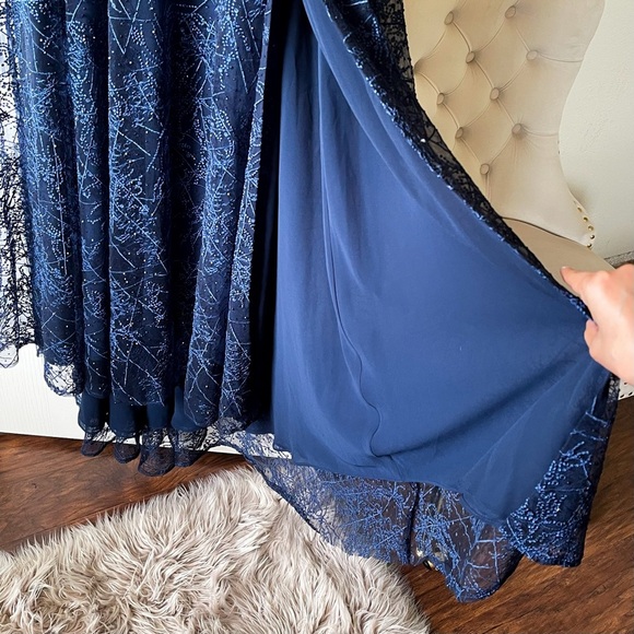 Alexander By Daymor Beaded Gown Maxi Slit Dress Wedding Off-Shoulder Navy 6 NWT - Picture 2 of 8